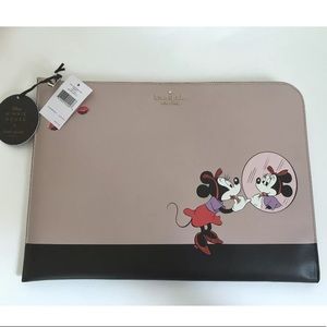 Kate spade Minnie Mouse laptop case beige black